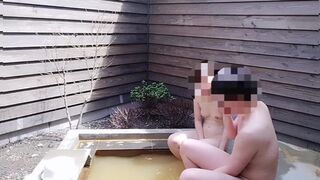 PokoPooh お風呂でクンニと手マンで乳首を吸いながらオルガズムに達する ????