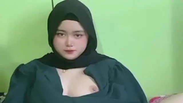 Hot and Heavy Action with Andini Permata Full Scene Link