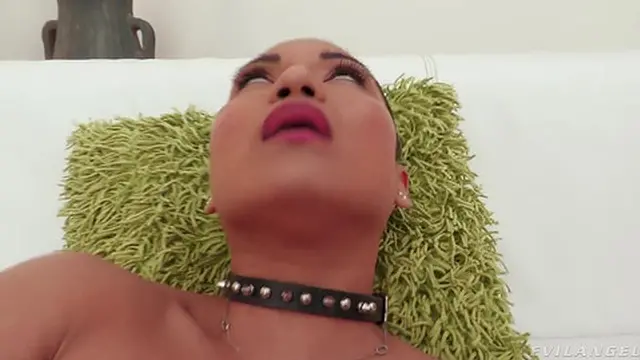 Her hotter center (Lana Violet)