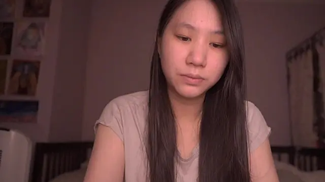 Teen Girl Gets In Bed With Old Man - Cute Asian Girl ASMR - 1 Kings 1-2