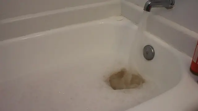 Asian Girl Shaves Bush