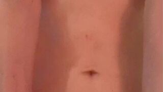 【人妻・不倫】エロい仕草で大好きフェラから騎乗位